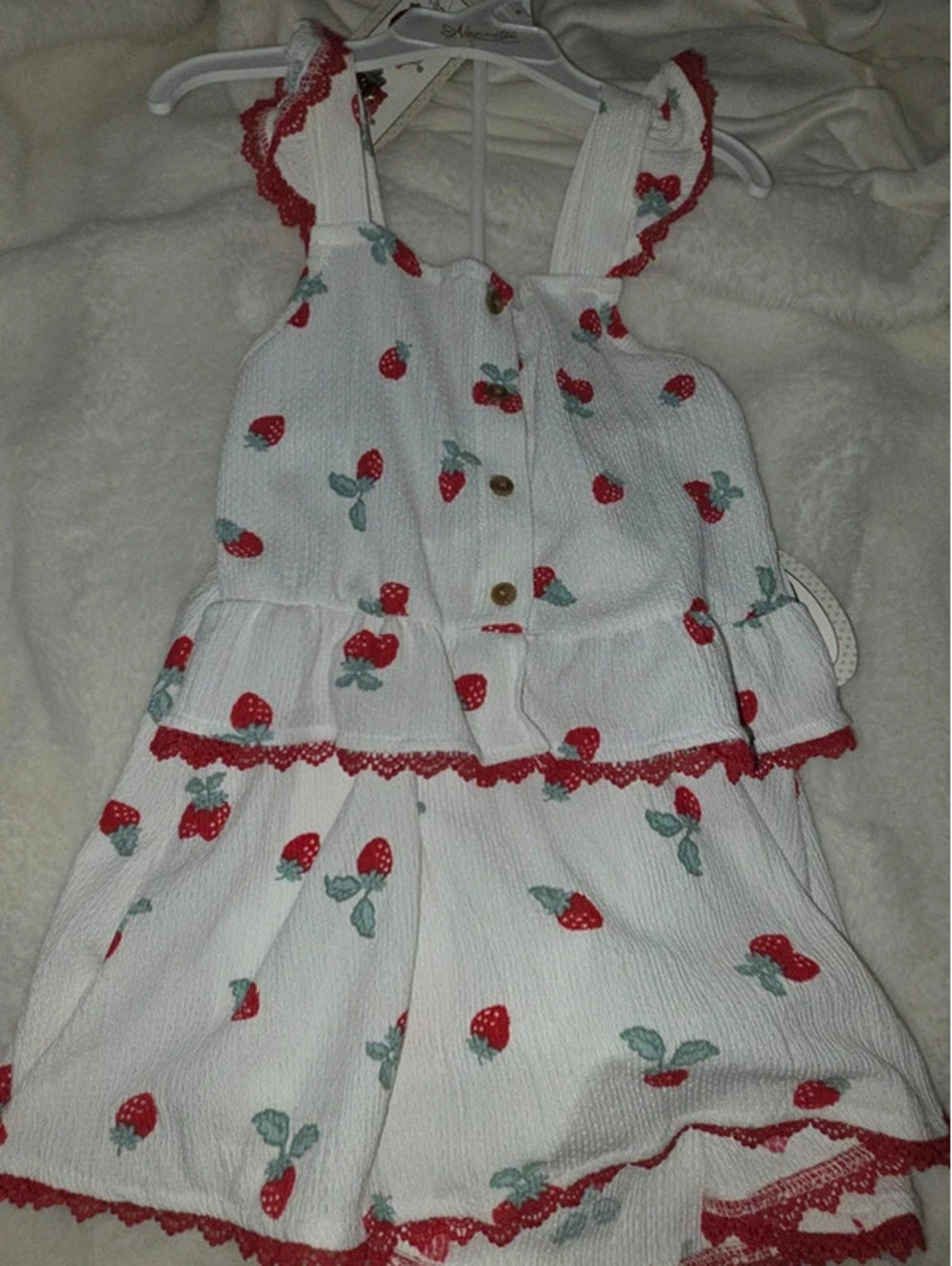 Strawberry short set with hair clips. Back to school size 5